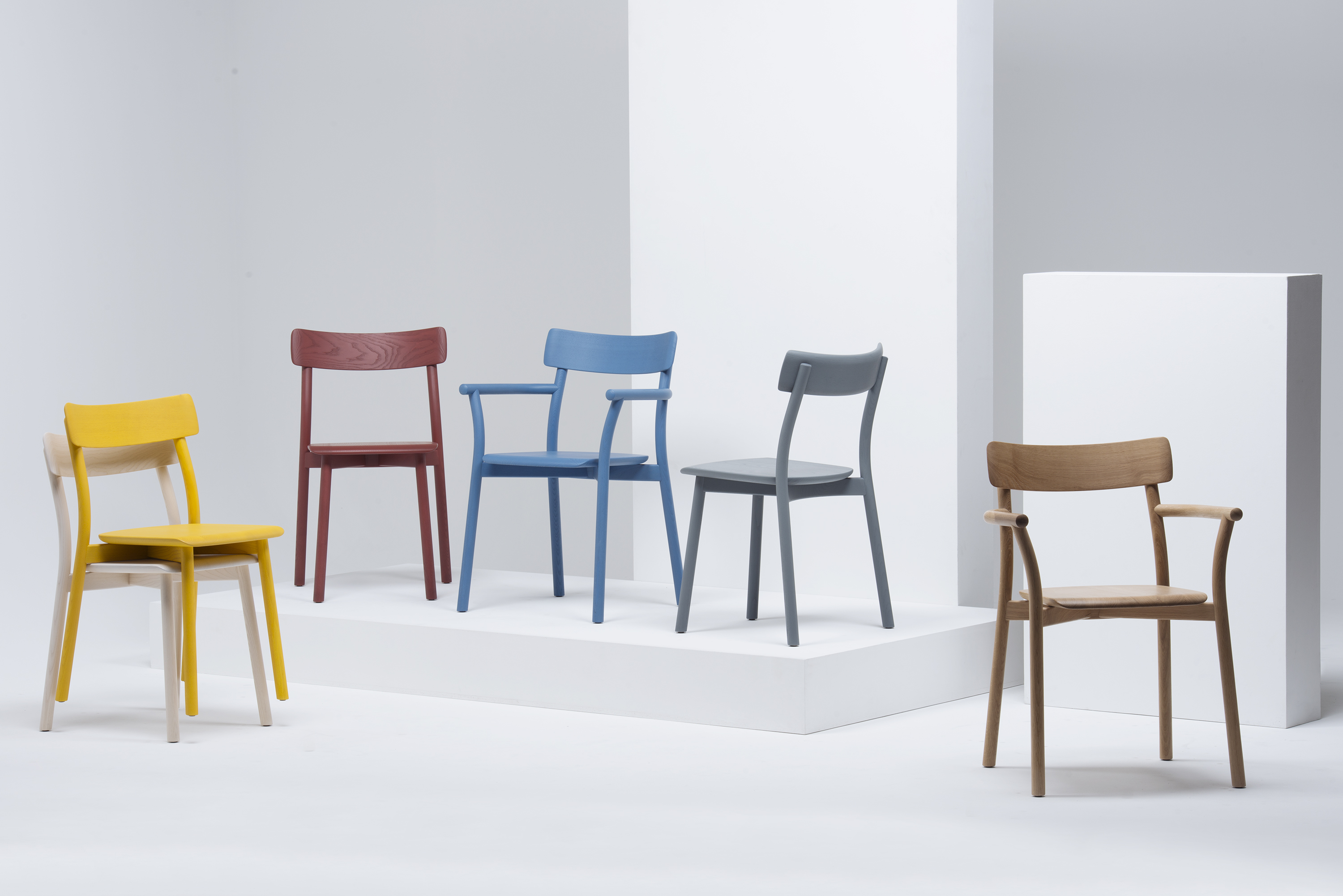 开云（中国） - 坐具|餐椅|办公家具|设计师家具|基亚罗餐椅